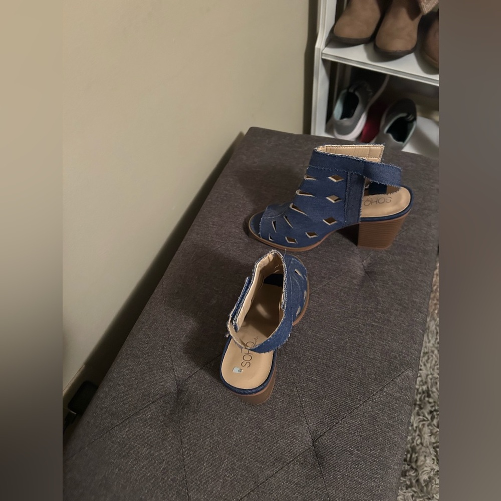 Soho block heel sandal